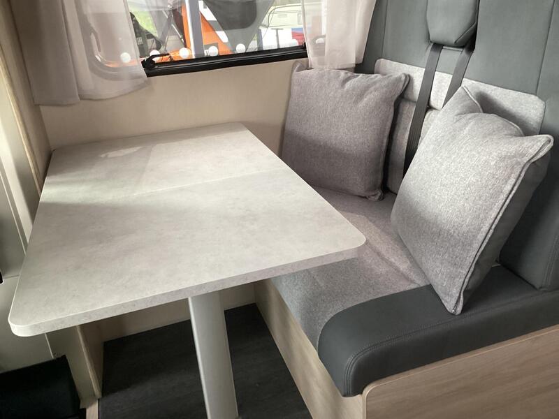 Auto-Trail Expedition C71 — image 50