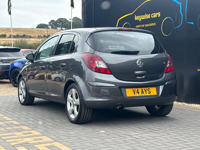 Vauxhall Corsa view 3