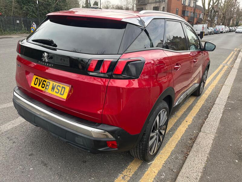 Peugeot 3008 view 4