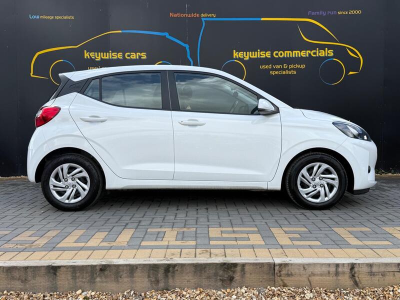 Hyundai I10 view 6