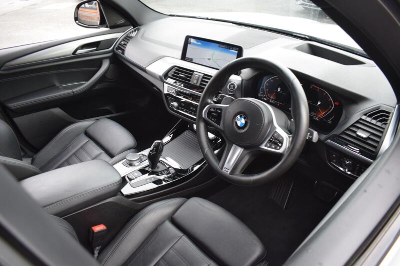 BMW X3 view 3