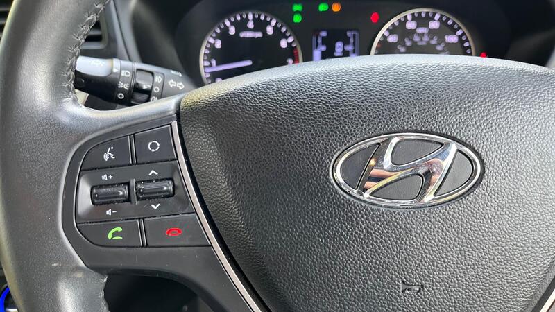 2017 Hyundai i20 — photo 32