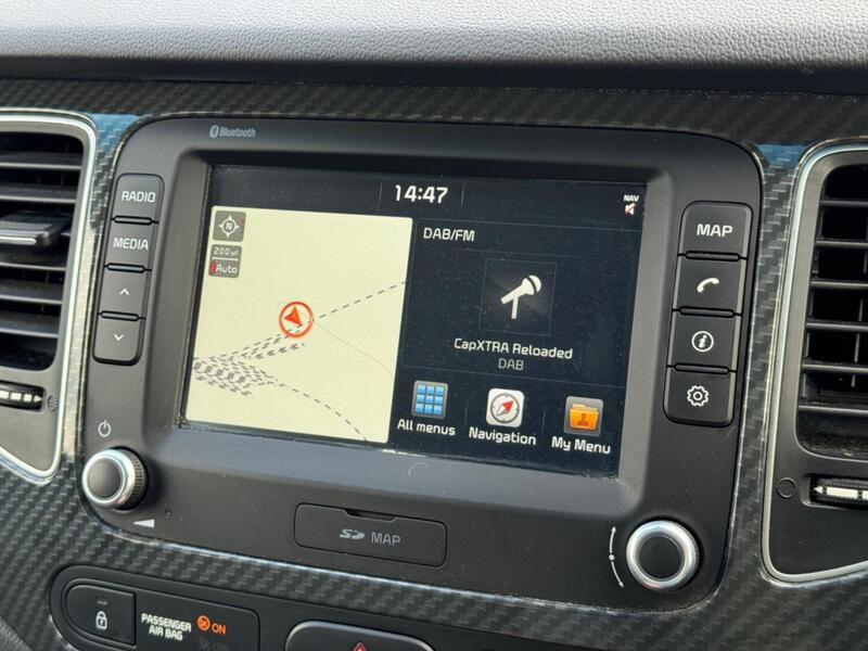 Kia Carens view 14
