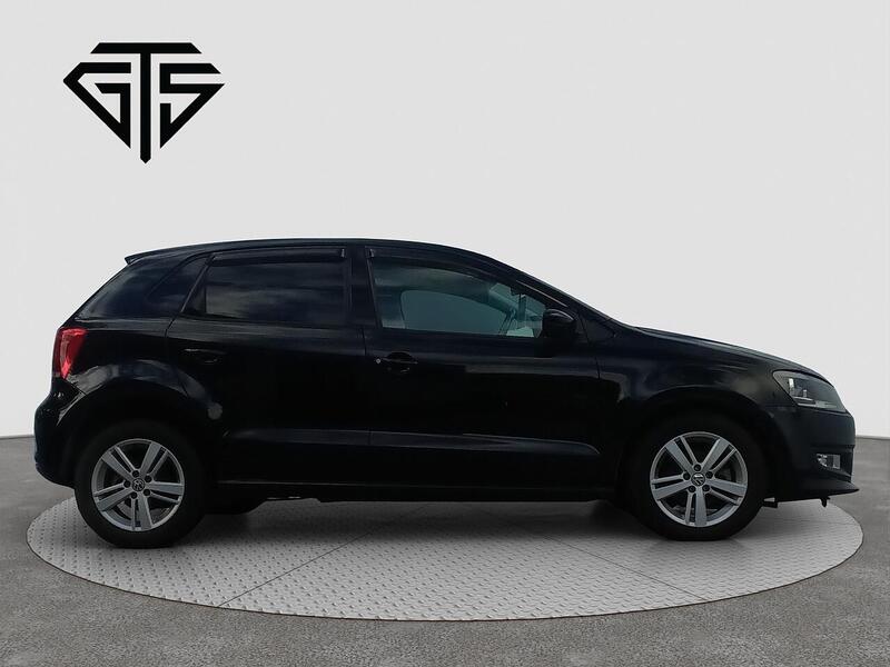 Volkswagen Polo view 2