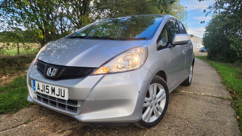2015 Honda Jazz — photo 2