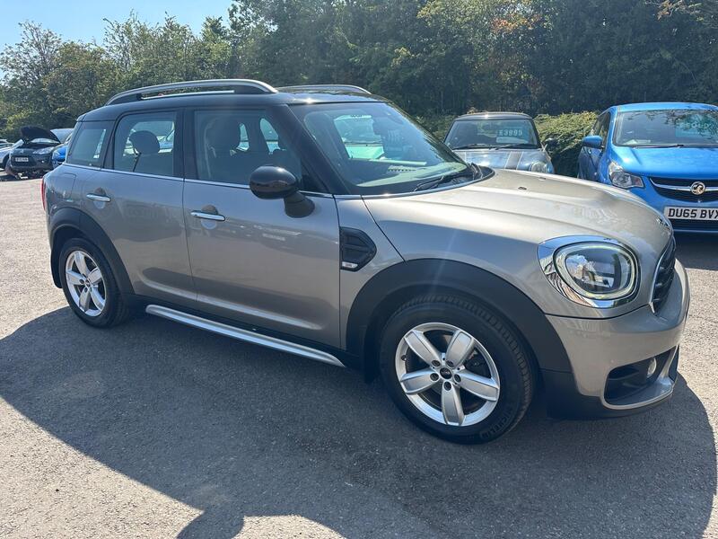Mini Countryman main image