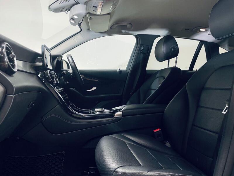 Mercedes-Benz GLC view 5
