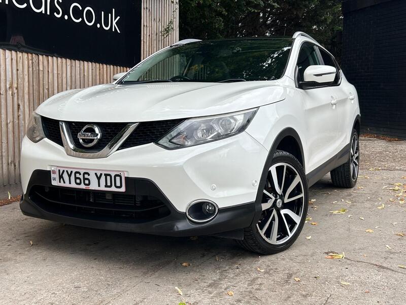 Nissan Qashqai view 2