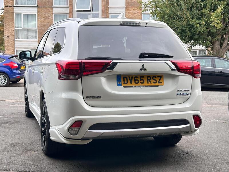 Mitsubishi Outlander view 7