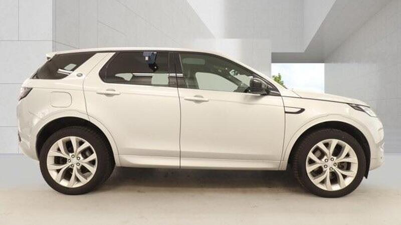 Land Rover Discovery Sport view 6