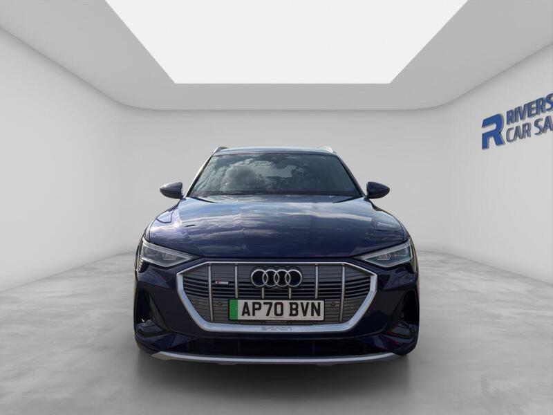 Audi E-Tron view 3
