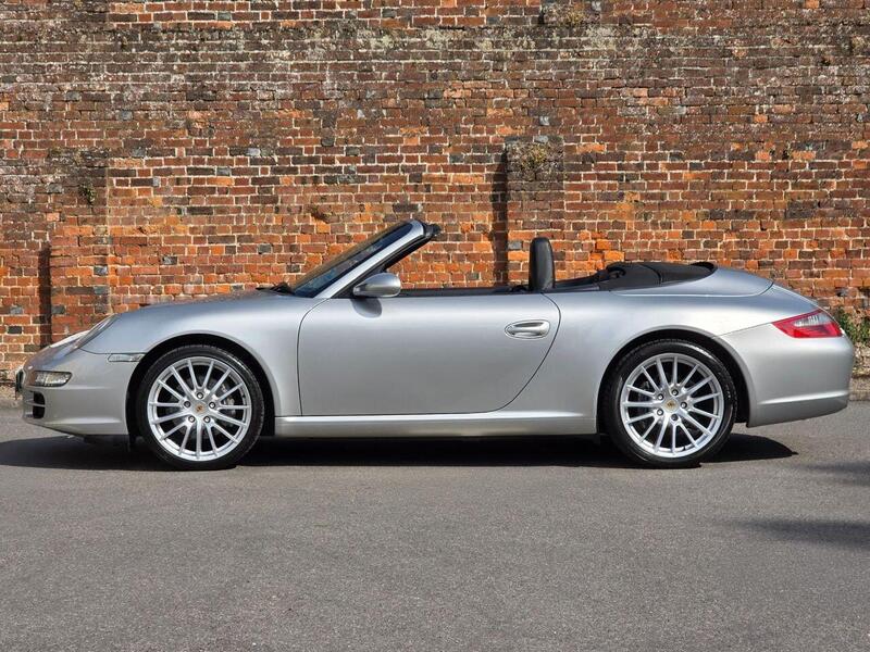 Porsche 911 view 2