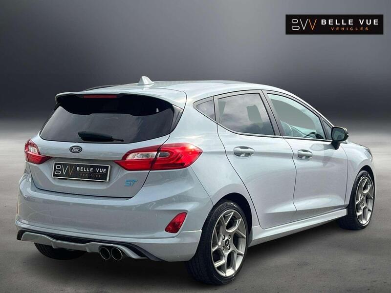 Ford Fiesta view 3