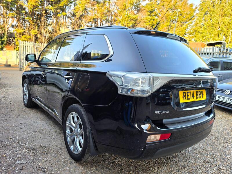 Mitsubishi Outlander 2.0h 12kWh GX4h CVT 4WD Euro 5 (s/s) 5dr thumbnail 6