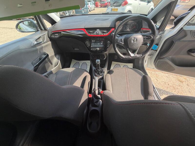 2018 Vauxhall Corsa — photo 11