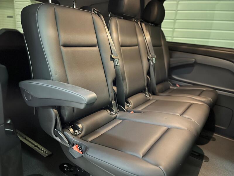 Mercedes-Benz Vito view 2