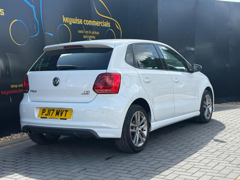 Volkswagen Polo view 5