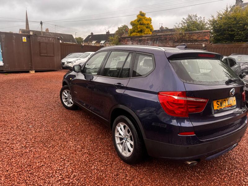 BMW X3 view 4