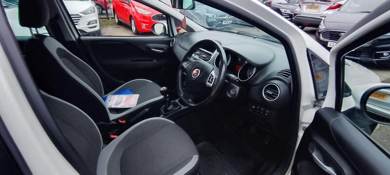 Fiat Punto view 4