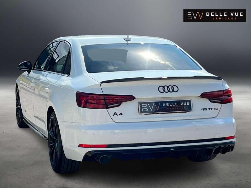 Audi A4 view 4