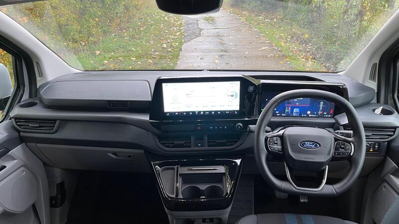 2026 Ford Transit Custom — photo 30