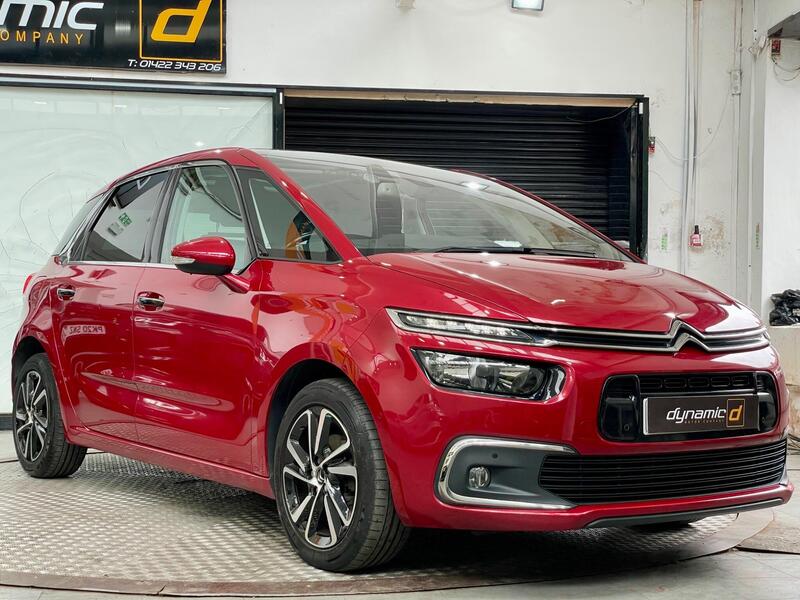 Citroen C4 Picasso view 2