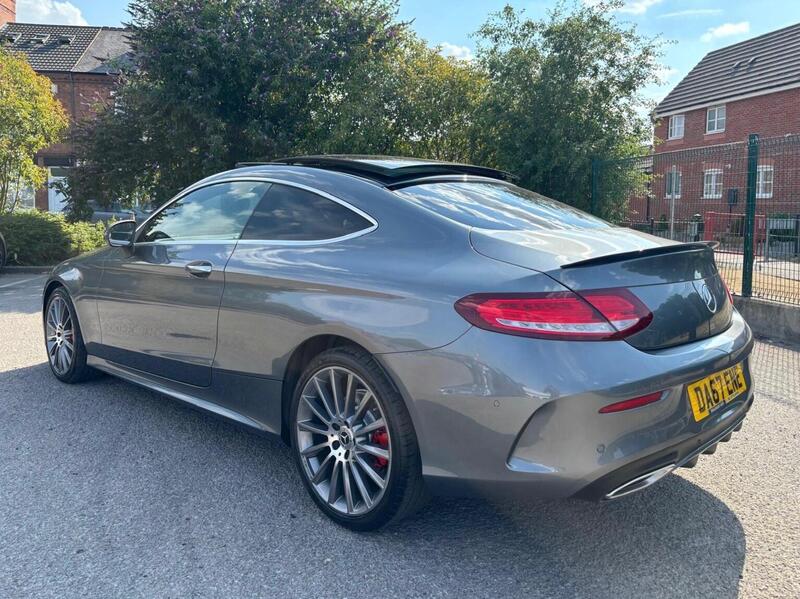 Mercedes-Benz C-Class view 3