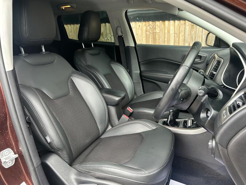 Jeep Compass view 3