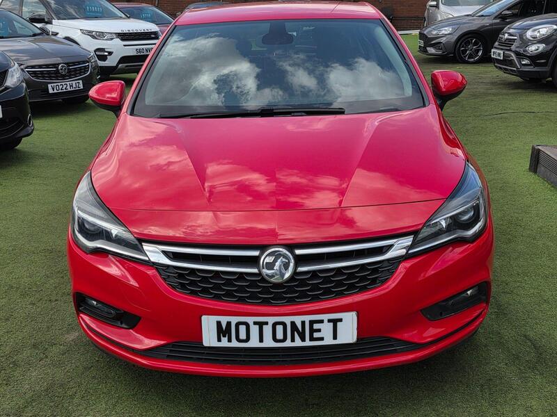 Vauxhall Astra view 4