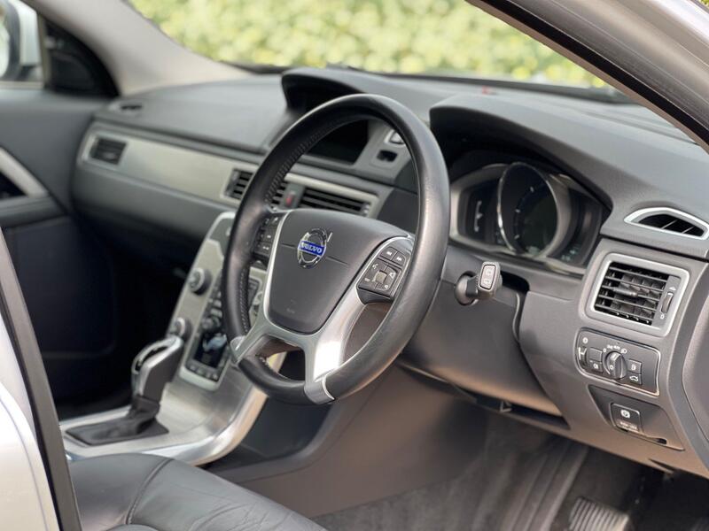 Volvo XC70 view 10