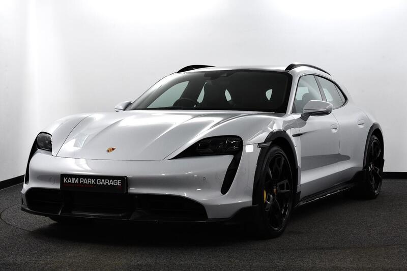 Porsche Taycan view 3