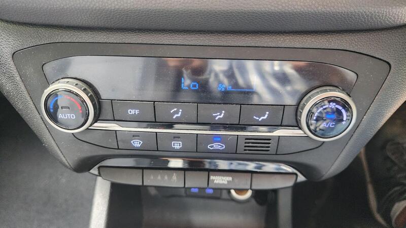 2017 Hyundai i20 — photo 26