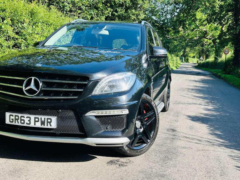 Mercedes-Benz M-Class view 4
