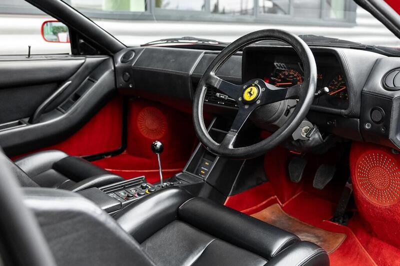Ferrari Testarossa view 5