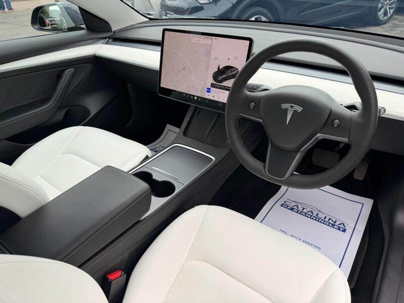 Tesla Model 3 view 4