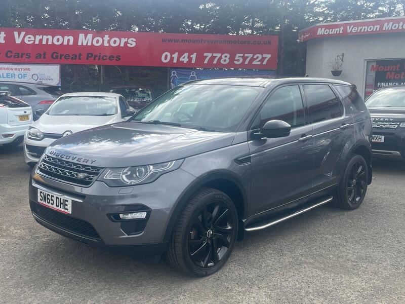 Land Rover Discovery Sport view 2