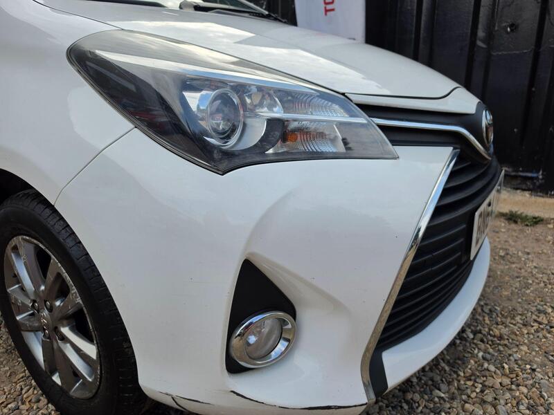 Toyota Yaris 1.33 Dual VVT-i Icon Euro 5 5dr Euro 5 thumbnail 33