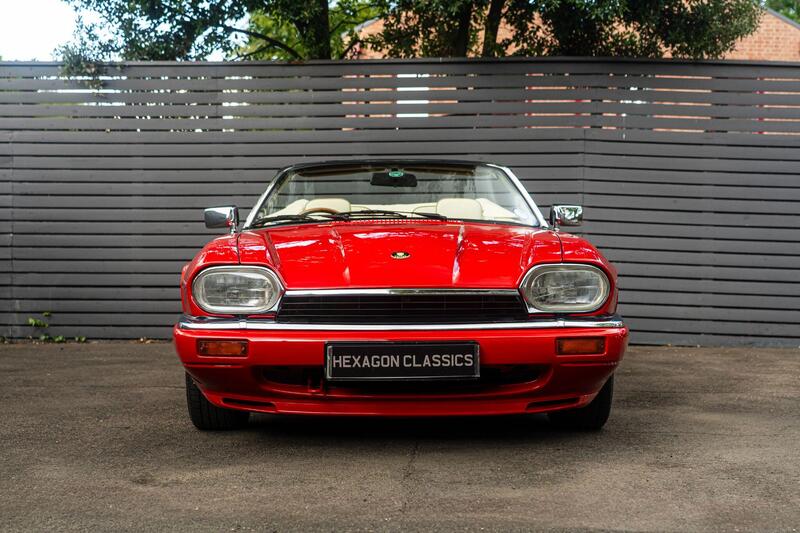 Jaguar XJS view 6