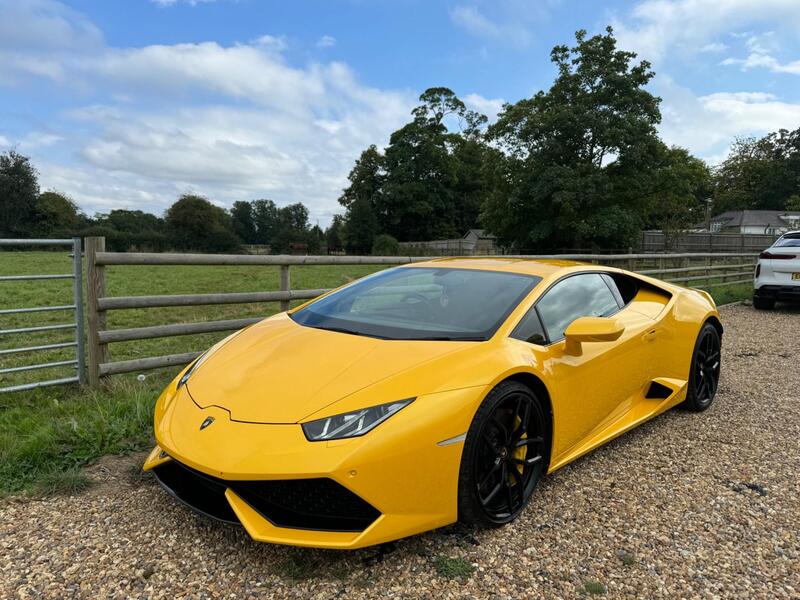 Lamborghini Huracan view 2