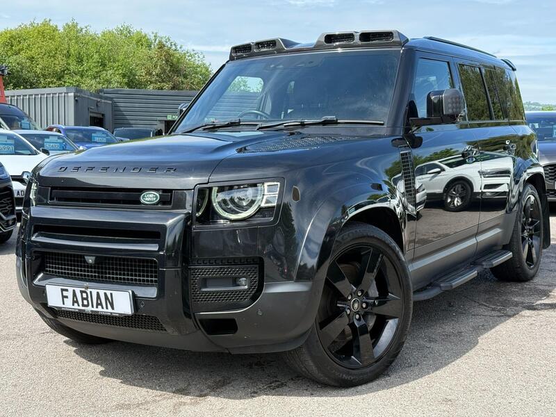Land Rover Defender 110 view 2