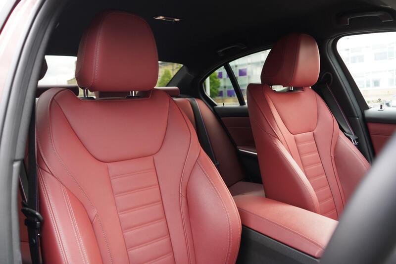 BMW 3 Series view 3