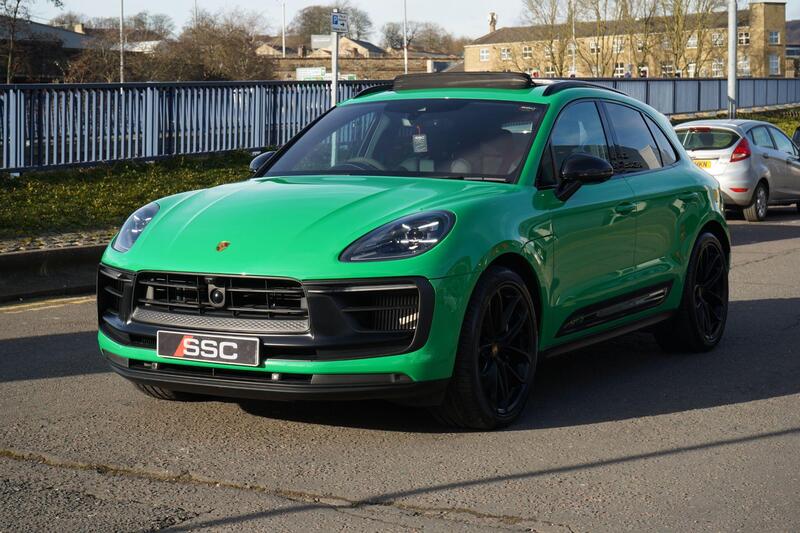 Porsche Macan view 6