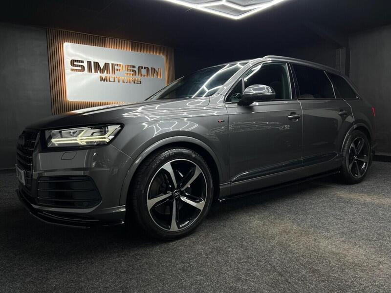 Audi Audi Q7 view 3