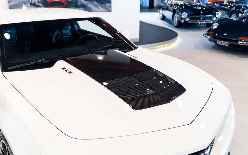 Chevrolet Camaro view 4