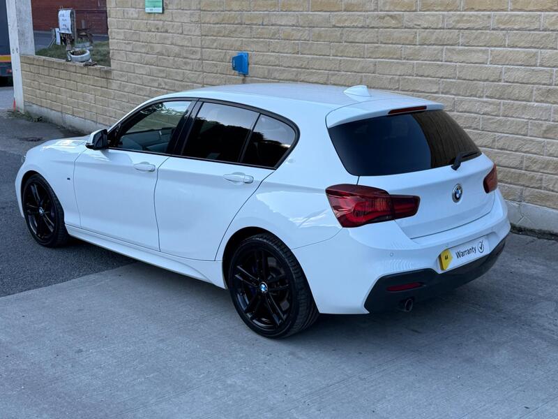 BMW 1 Series view 3