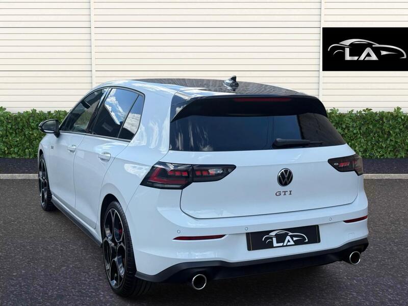 Volkswagen Golf view 6