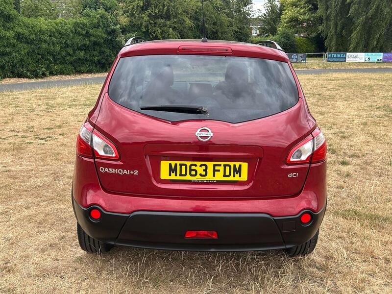 Nissan Qashqai+2 view 6
