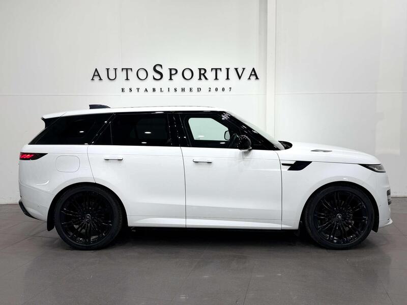 Land Rover Range Rover Sport view 3