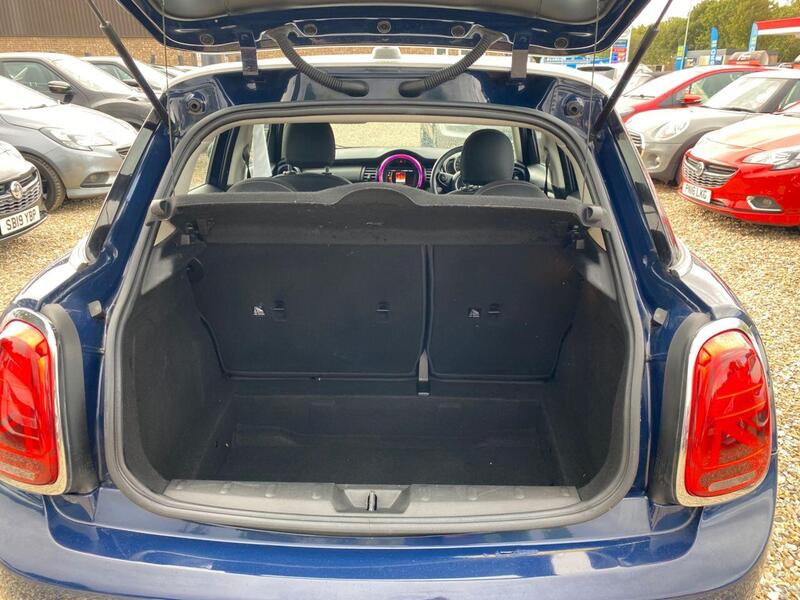 Mini Cooper view 6