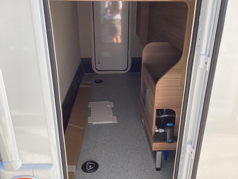 Auto-Trail Imala 730 — image 12